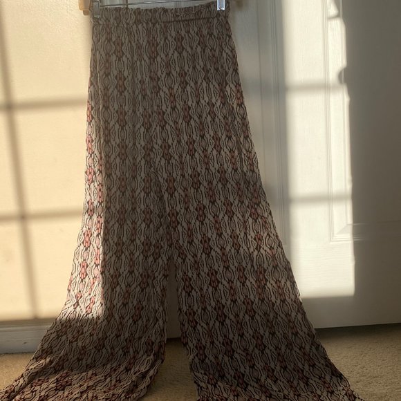 Brandy Melville 2 Piece Set - Picture 8 of 16